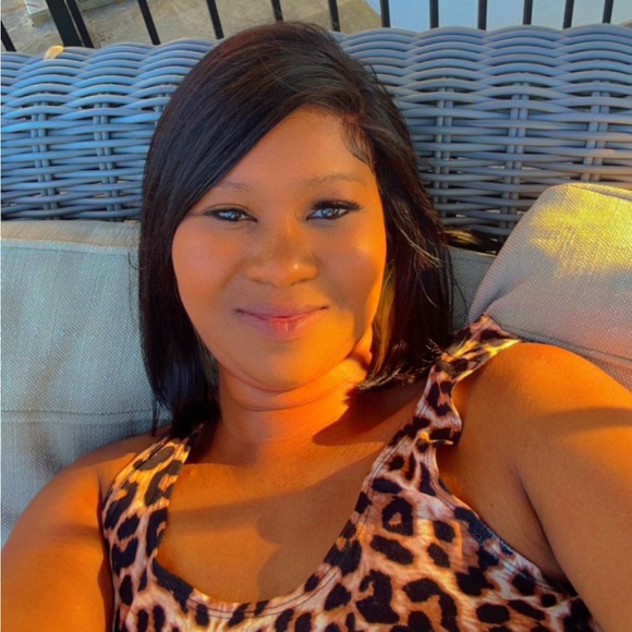 Meet your Posher, Kim - Picture 1 of 1